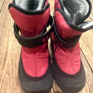 L.L. Bean toddler Northwoods snow boots. Pink size 9